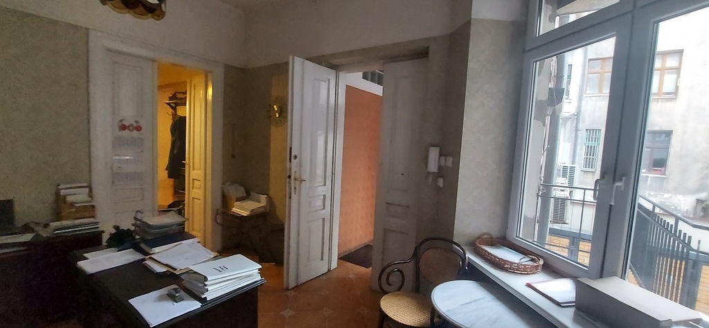 Mieszkanie lub lokal 157m2 koło Galerii Krakowskie