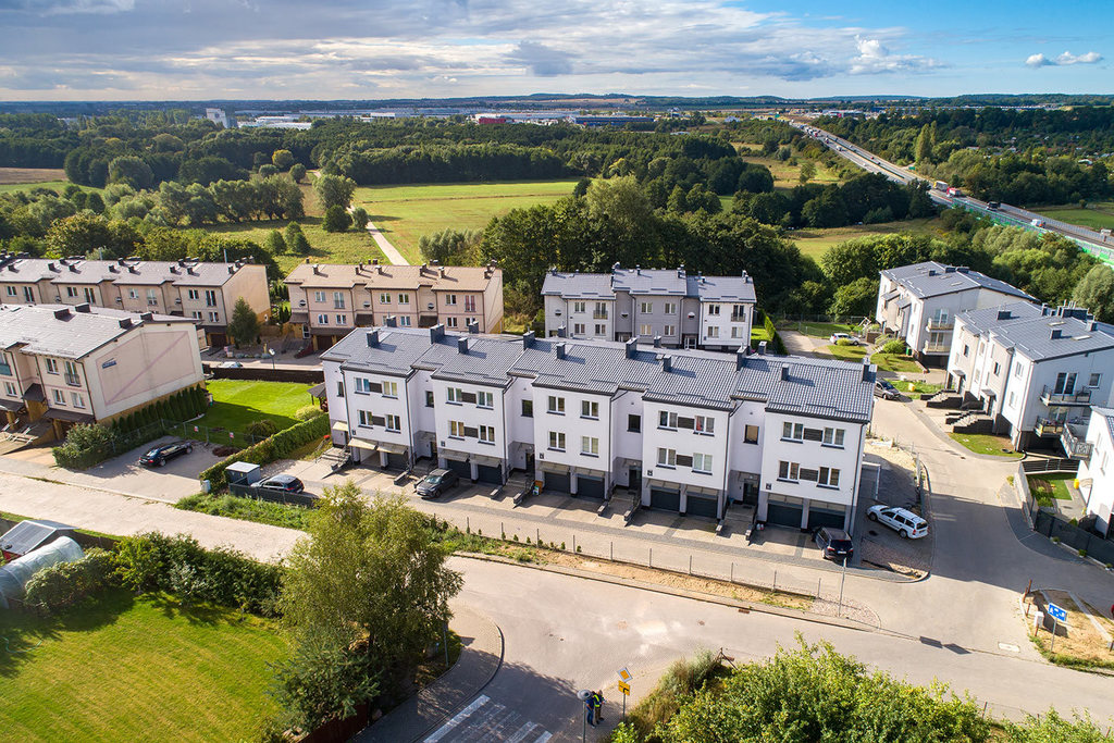 Mieszkanie dwupoziomowe. Balkon, ogród i garaż !