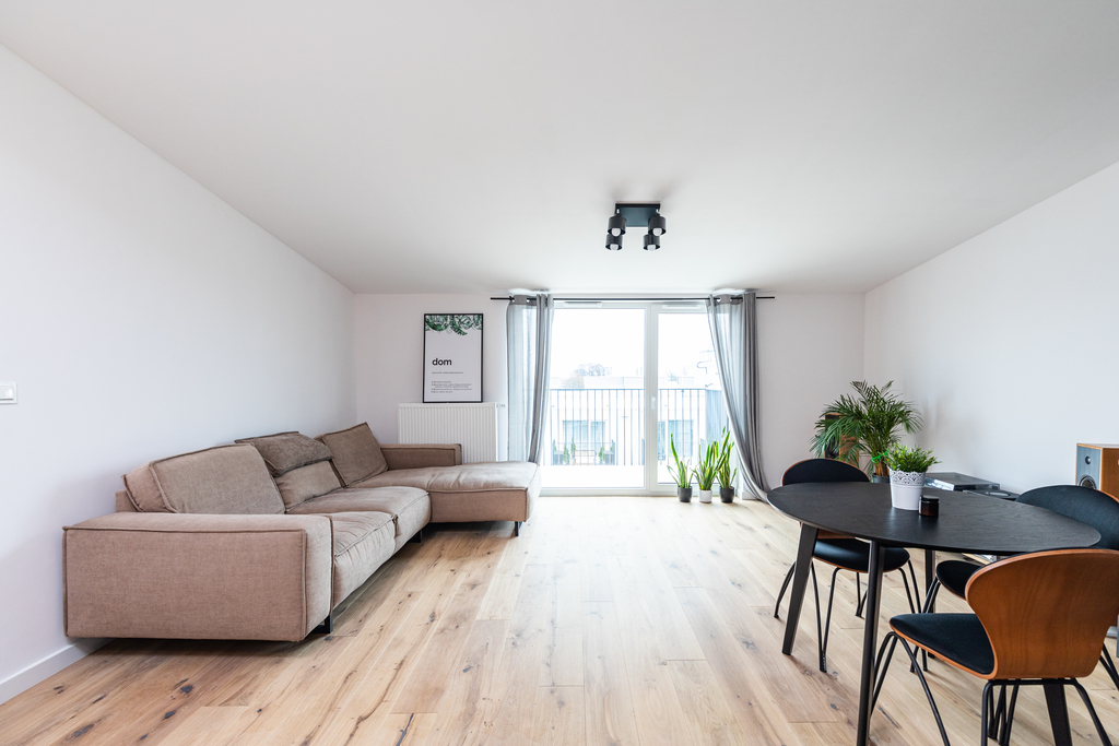 Rezerwacja Dwustronne 3 pokoje