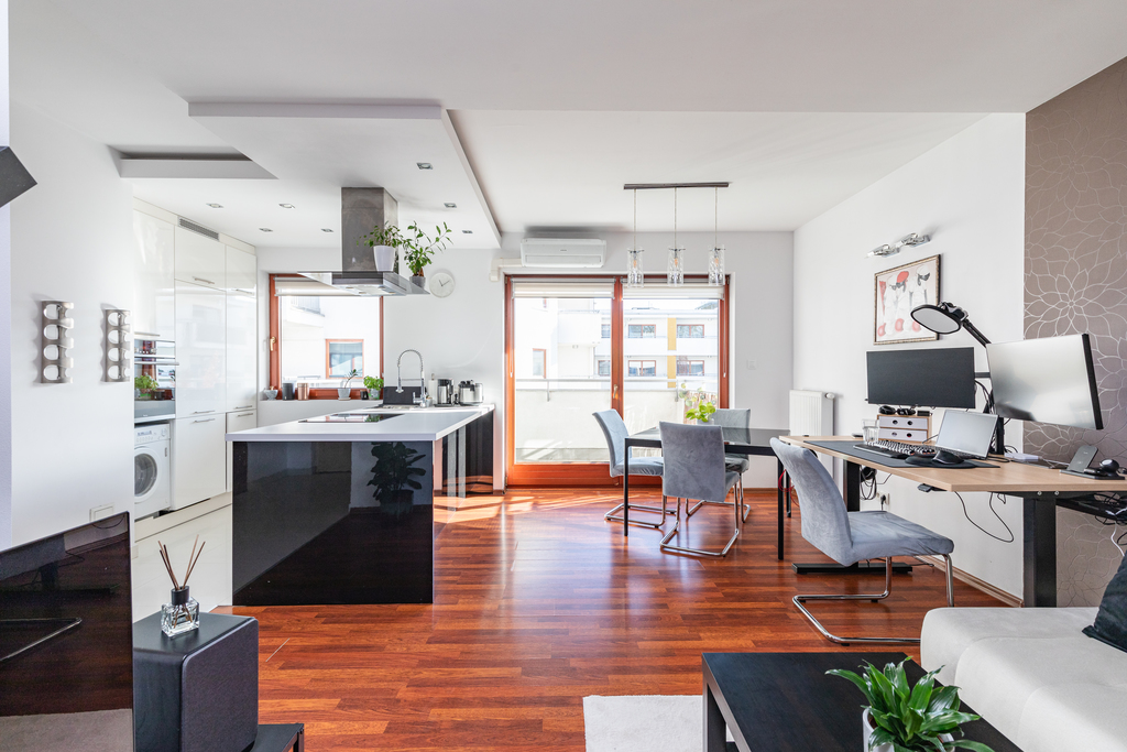 2 pok. 47,54mkw, doskonała lokalizacja,przy metrze