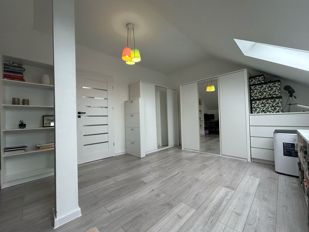 Wysoko Pod Niebem-Przestronne M3 na Poddaszu!