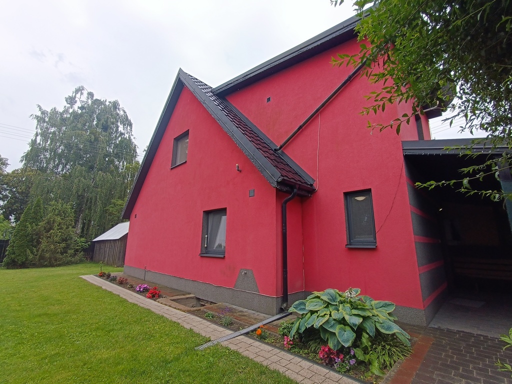 Dom z pełnym wyposażeniem w Kostomłotach