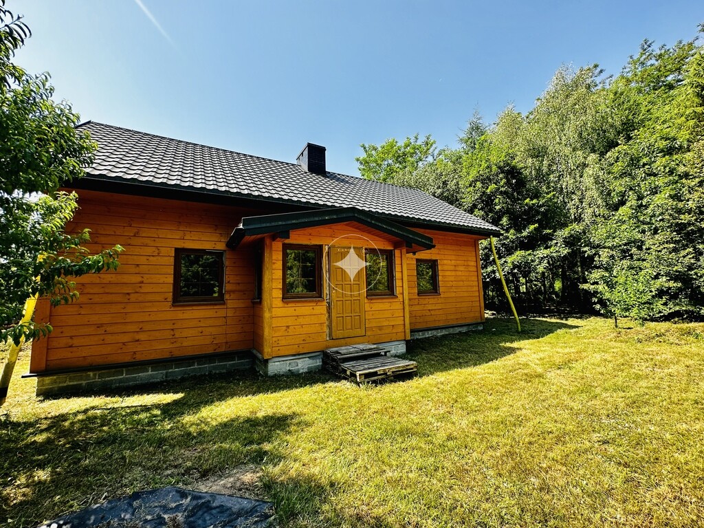 Urokliwy dom z działką przy lesie!