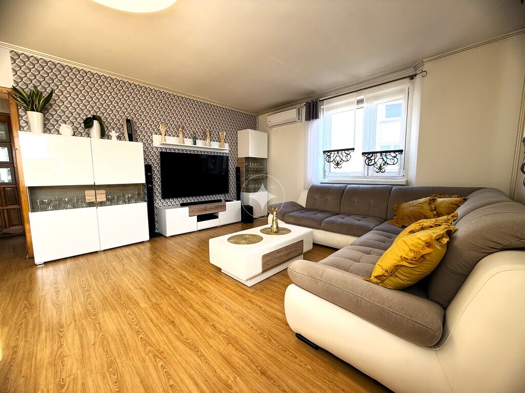 Dom 185 m² z tarasem – Radomsko, os. Mickiewicza