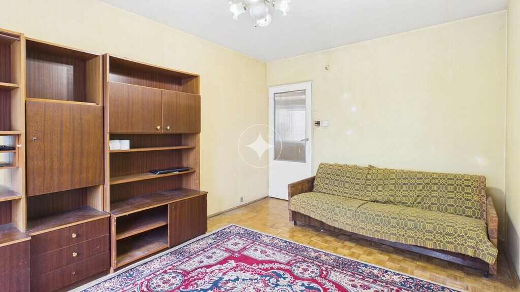 48,4 m² | 3 pokoje | Piasta | parter | do remontu