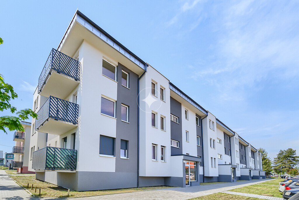 2 pokoje z oddzielną kuchnią i balkonem 49,28m2