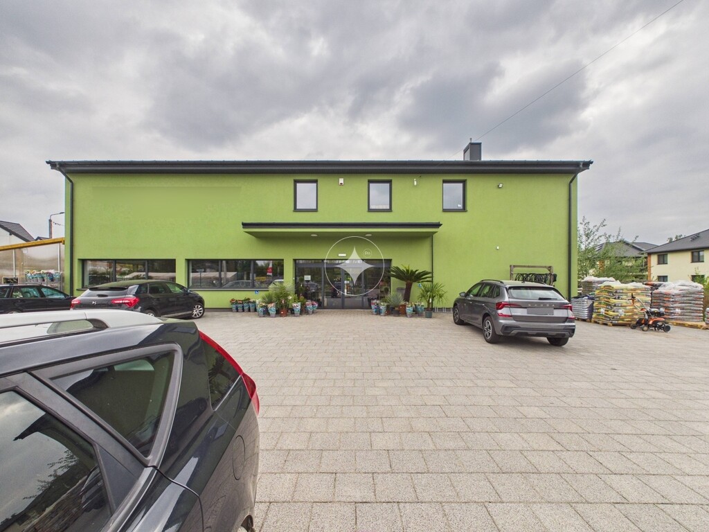 Obiekt komercyjny 460m² + działka | Wołomin