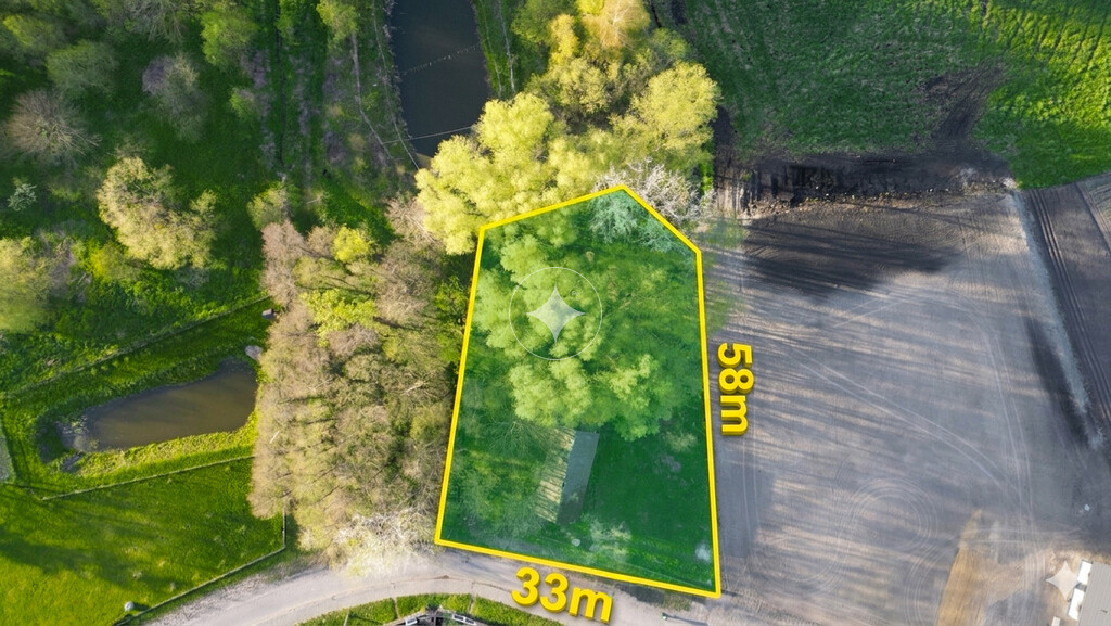 Pniówno działka 1801 m² spokojna okolica