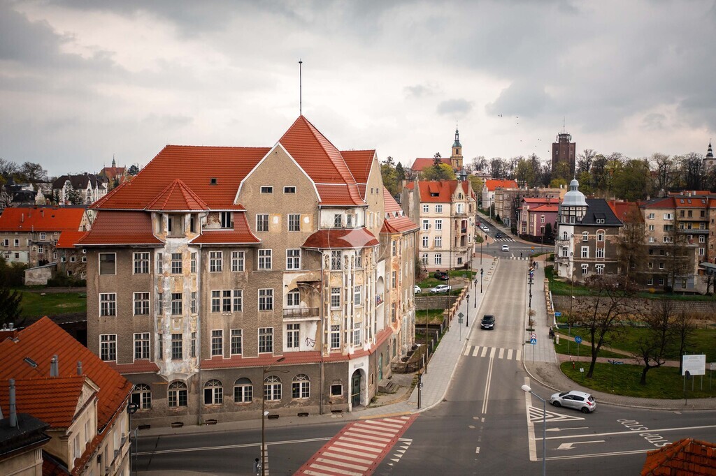 Piękna kamienica w sercu Dzierżoniowa