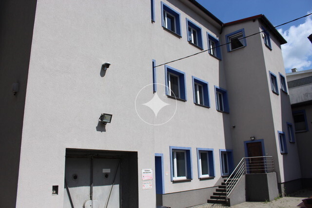 Budynek magazynowo-biurowy w centrum Bielska