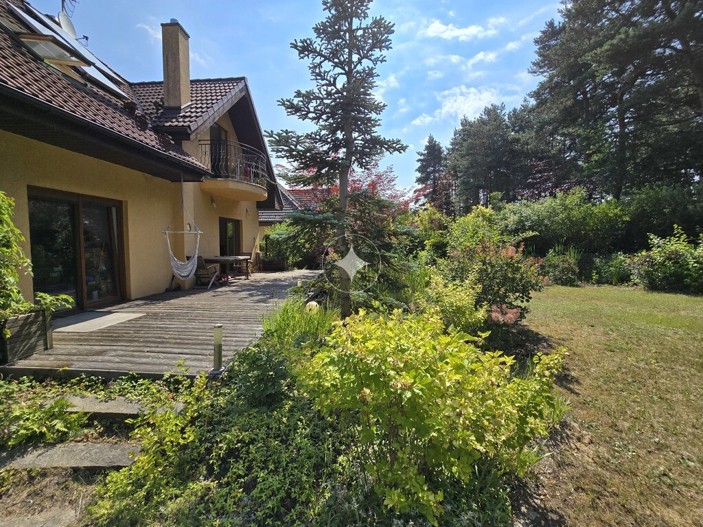 Dom Kochlice z prywatnym lasem