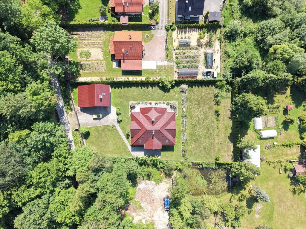 Dom/331m2/24a/pod lasem/duży garaż/Osieczany