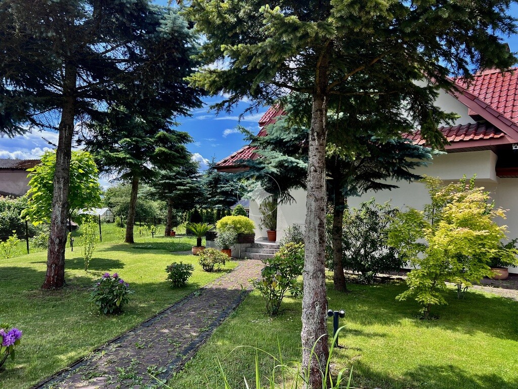 KRAKÓW , DĘBNIKI , DOM 250M Z PIĘKNYM OGRODEM