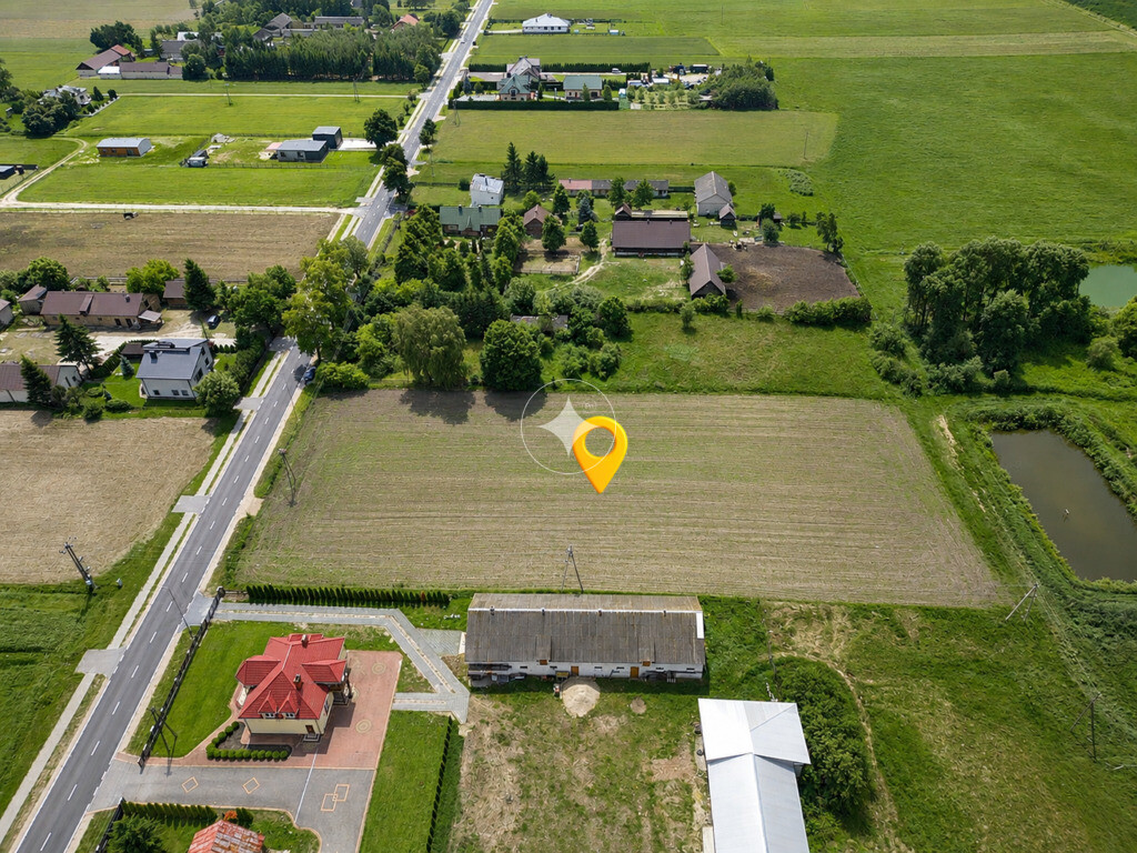 Działka 2300 m² z warunkami zabudowy