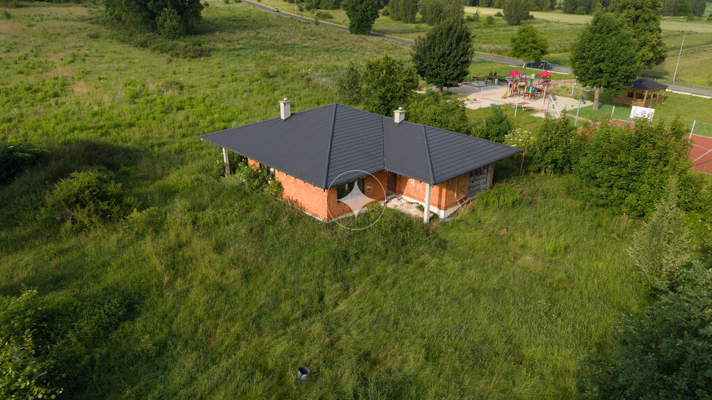 Dom wolnostojący w stanie deweloperskim 123 m², 4 