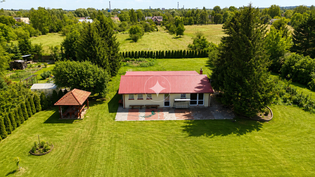 Parterowy dom przy ul. Judyma 30arów działki!