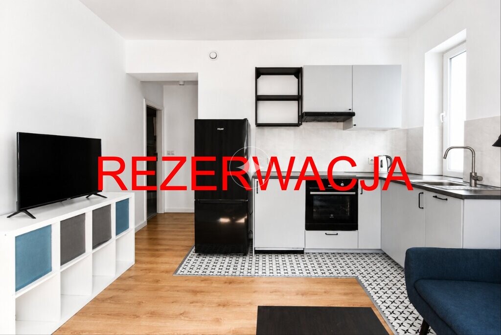 2 pokoje, 32,4 m2, po remoncie, czynsz 0zł