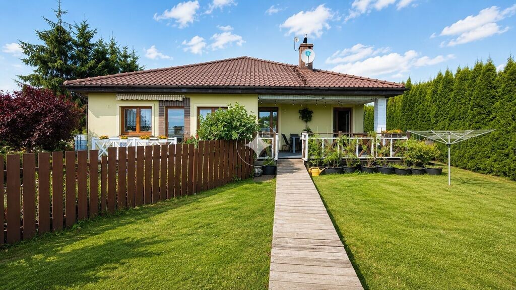 Dom wolnostojący z działką 900 m2/Nadolice Wielkie