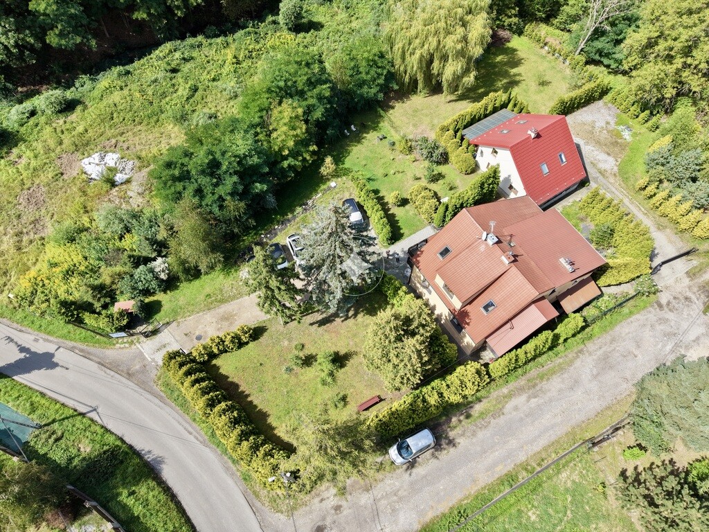 Dom/8 pokoi/5 miejsc parkingowych/15a/Swoszowice