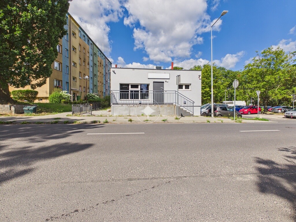 WOLNOSTOJĄCY LOKAL UŻYTKOWY