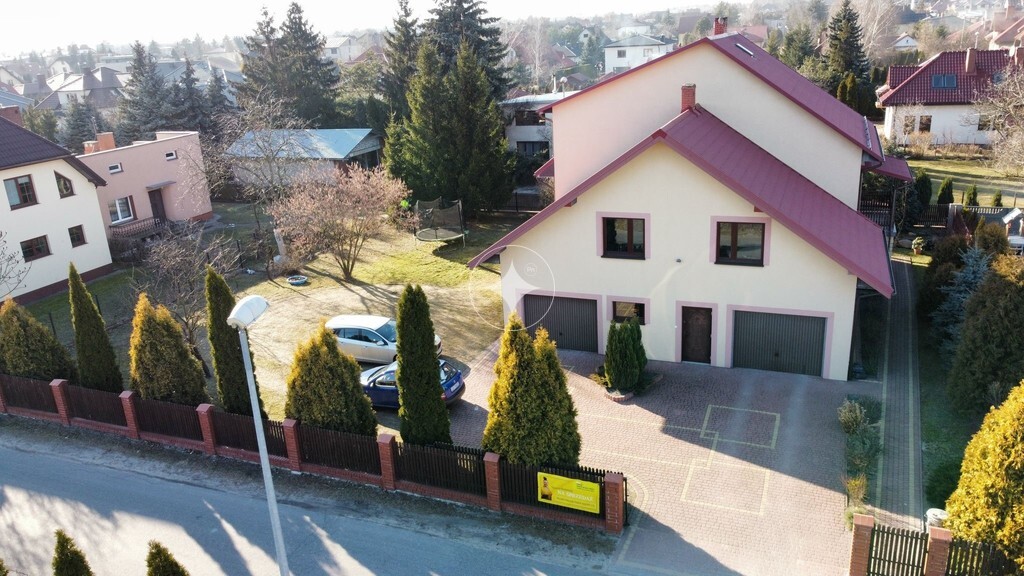 Dom w Białej Podlaskiej - spokojna okolica.