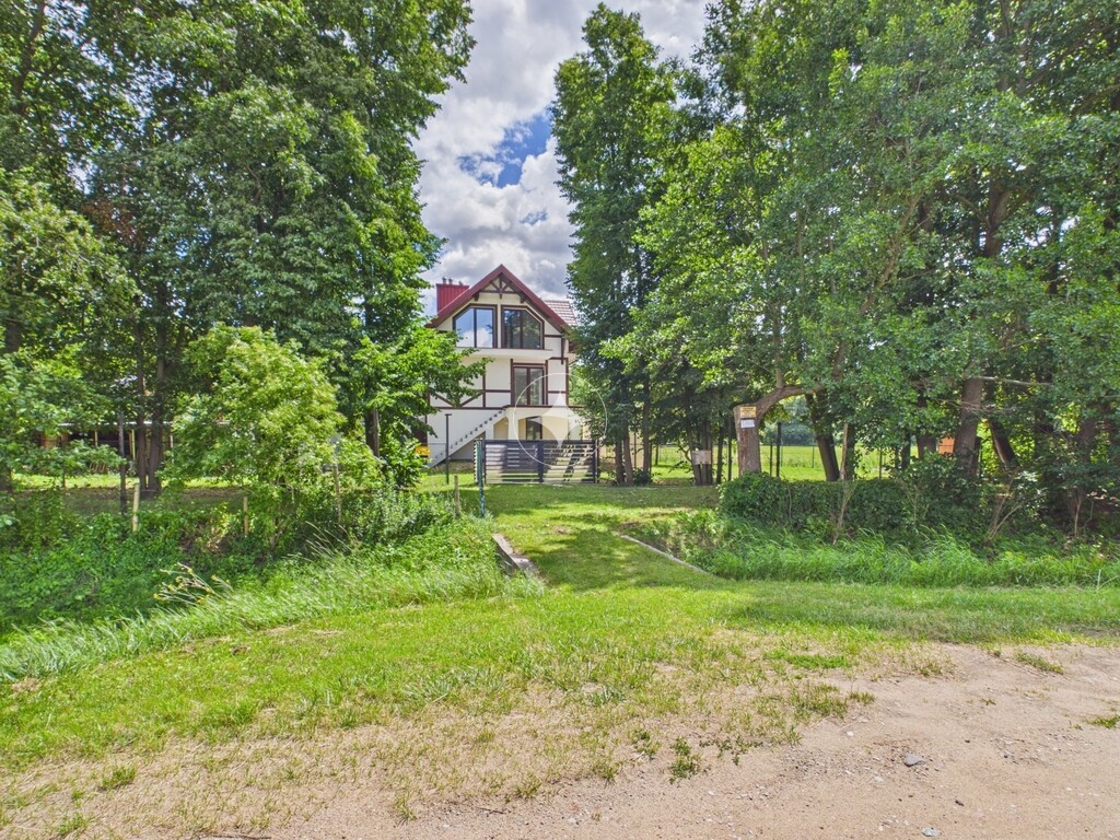 Wyjątkowy dom nad Bugiem – 100 metrów od rzeki!