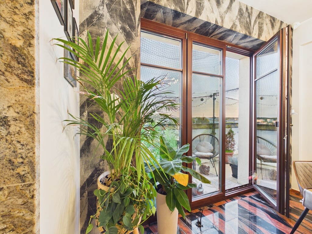 Komfortowy, w pełni urządzony apartament 101 m²