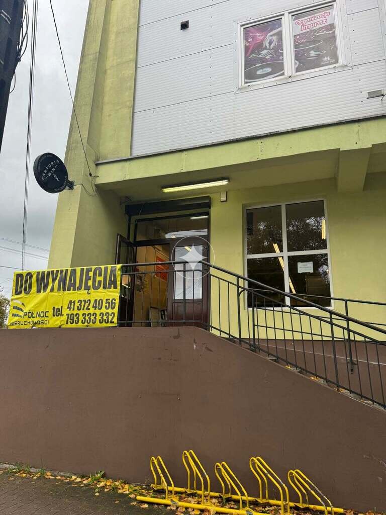 Lokal  handlowo-uslugowy. Centrum Radoszyc.
