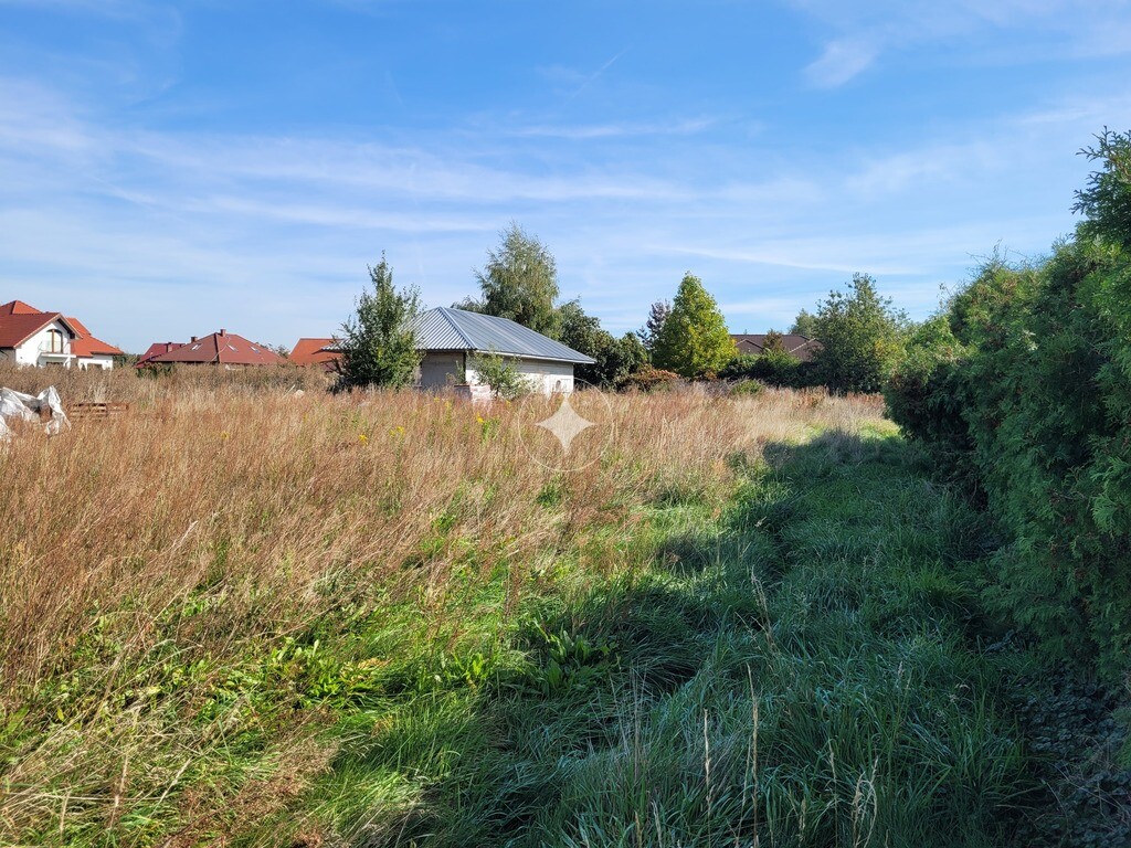 Działka budowalna 1130 m2 / Zawonia