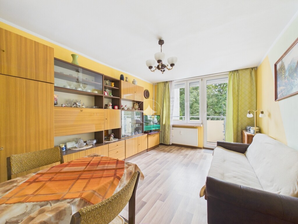 Bródno | 2 pokoje, balkon i widok na zieleń