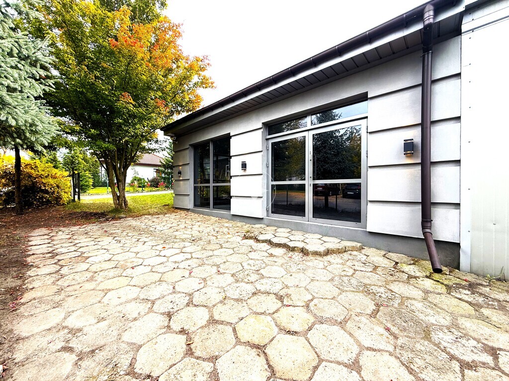 LOKAL UŻYTKOWY Z HALĄ NA WYNAJEM – RADOMSKO, UL. KRAKOWSKA