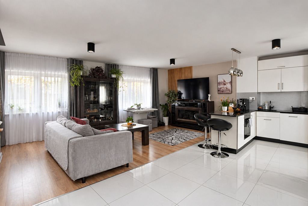 DOM WOLNOSTOJĄCY 170 m² + 82 m² UŻYTKOWEJ PIWNICY | OGRÓDEK | GARAŻ